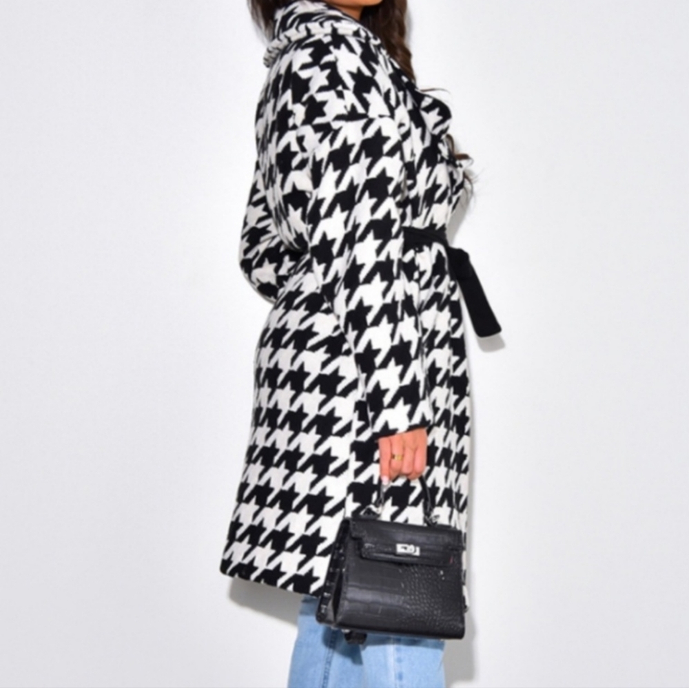 Fabulous Houndstooth Wrap Coat - Made In Italy - NWT! One Size - Picture 3 of 5